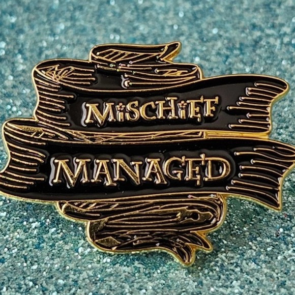 3/$20 Mischief Managed Ribbon Banner Harry Potter Marauder's Map Enamel Pin - Picture 1 of 2